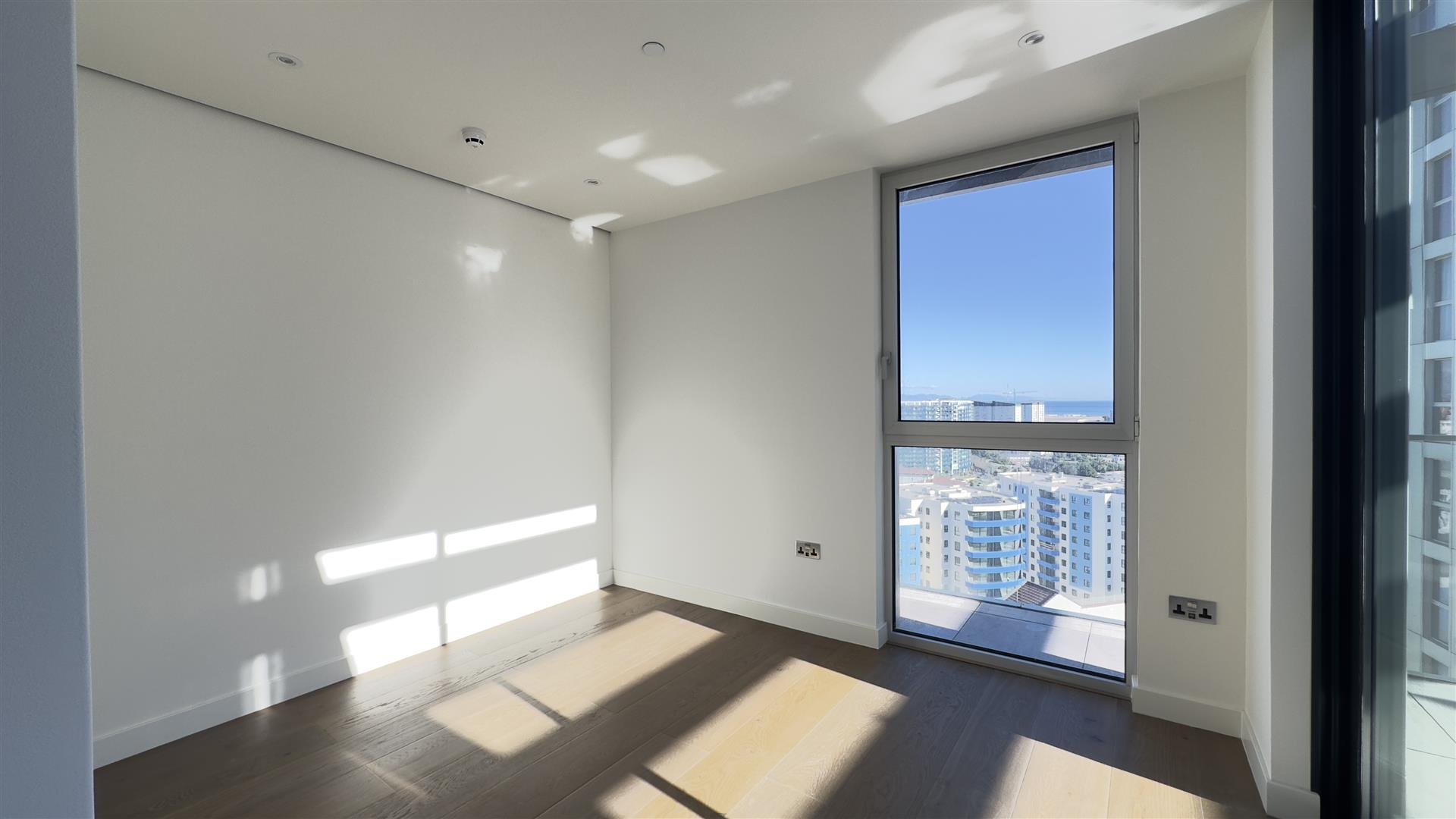 Image of Apartment - 3 Bedrooms - 3 Bathrooms for Rental in EuroCity-Gibraltar, Image 6
